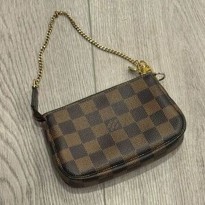 Louis Vuitton Damier Ebene Mini Pochette